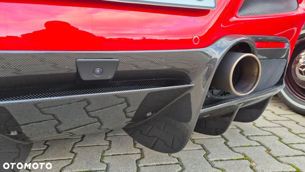 Ferrari F8 Spider - 23