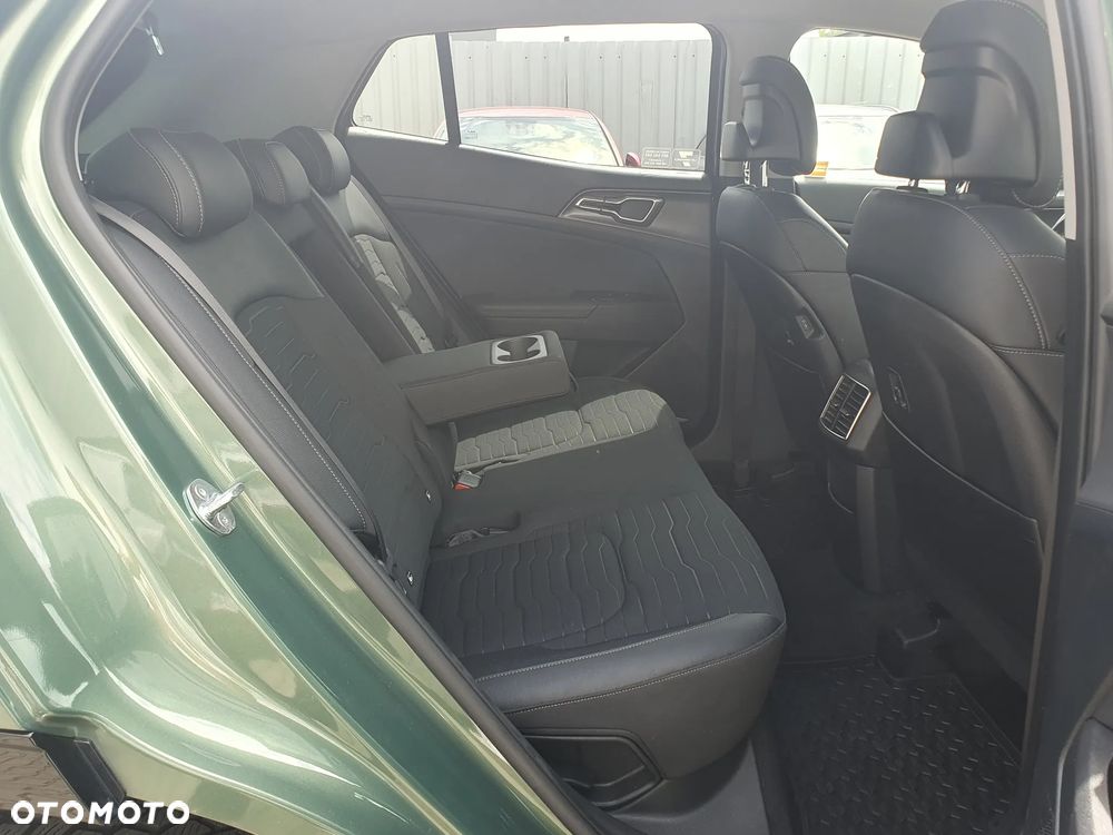 Kia Sportage 1.6 T-GDI MHEV Business Line 2WD DCT - 27