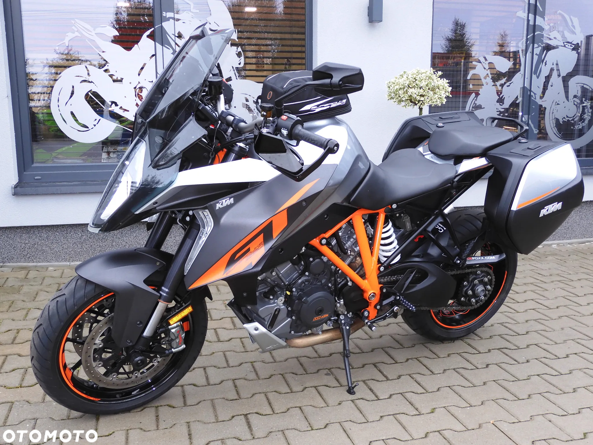 KTM Super Duke - 18