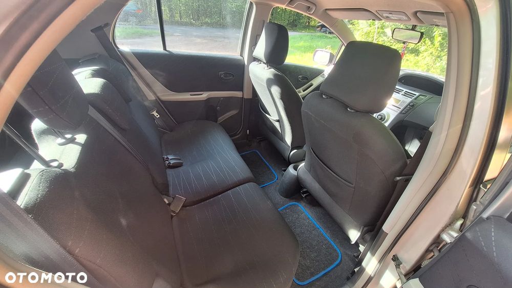 Toyota Yaris 1.0 VVT-i Luna - 6
