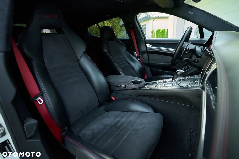 Porsche Panamera GTS - 39