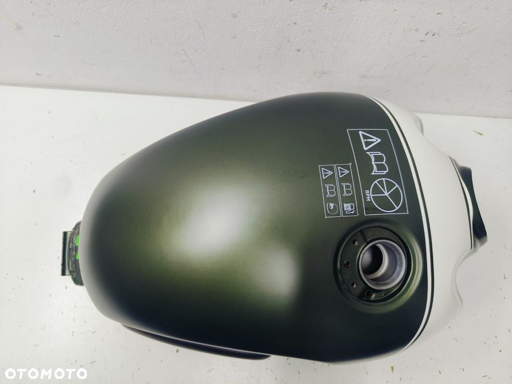 Zbiornik Triumph Speed Triple 400 - 3