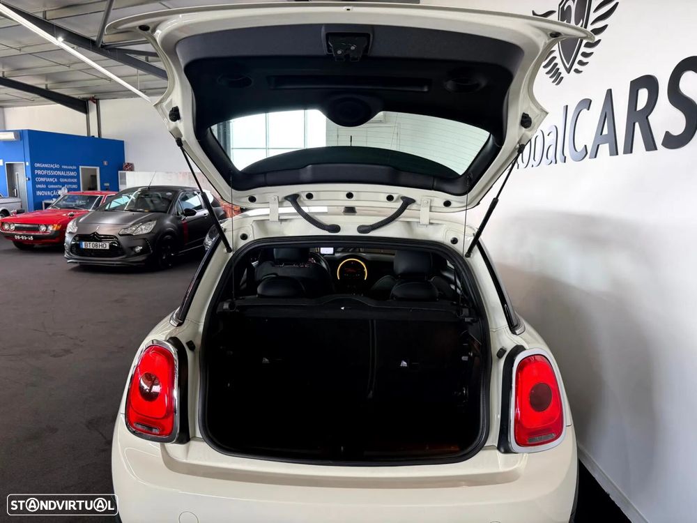 MINI 3 Portas Cooper D - 10