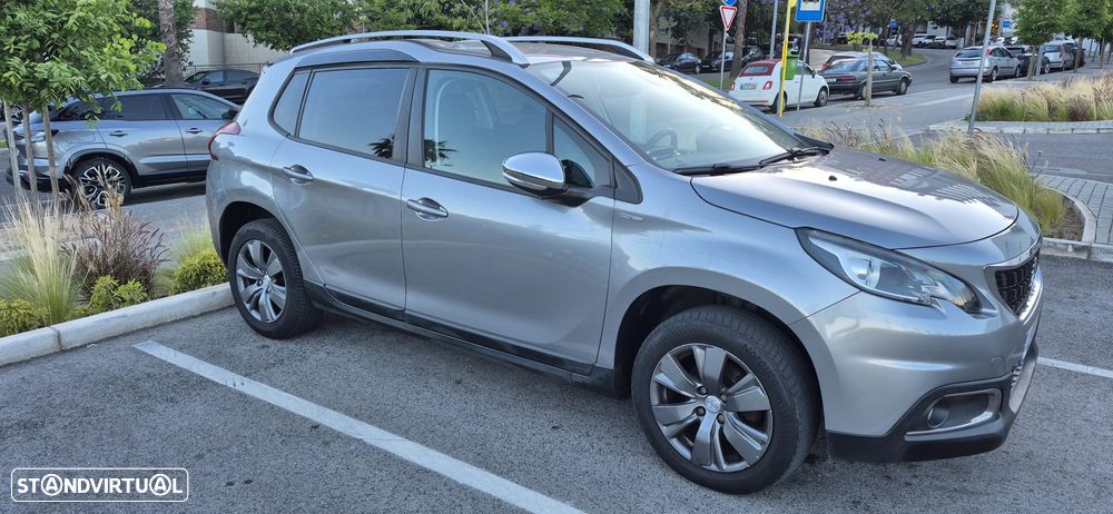 Peugeot 2008 1.2 PureTech Allure - 1
