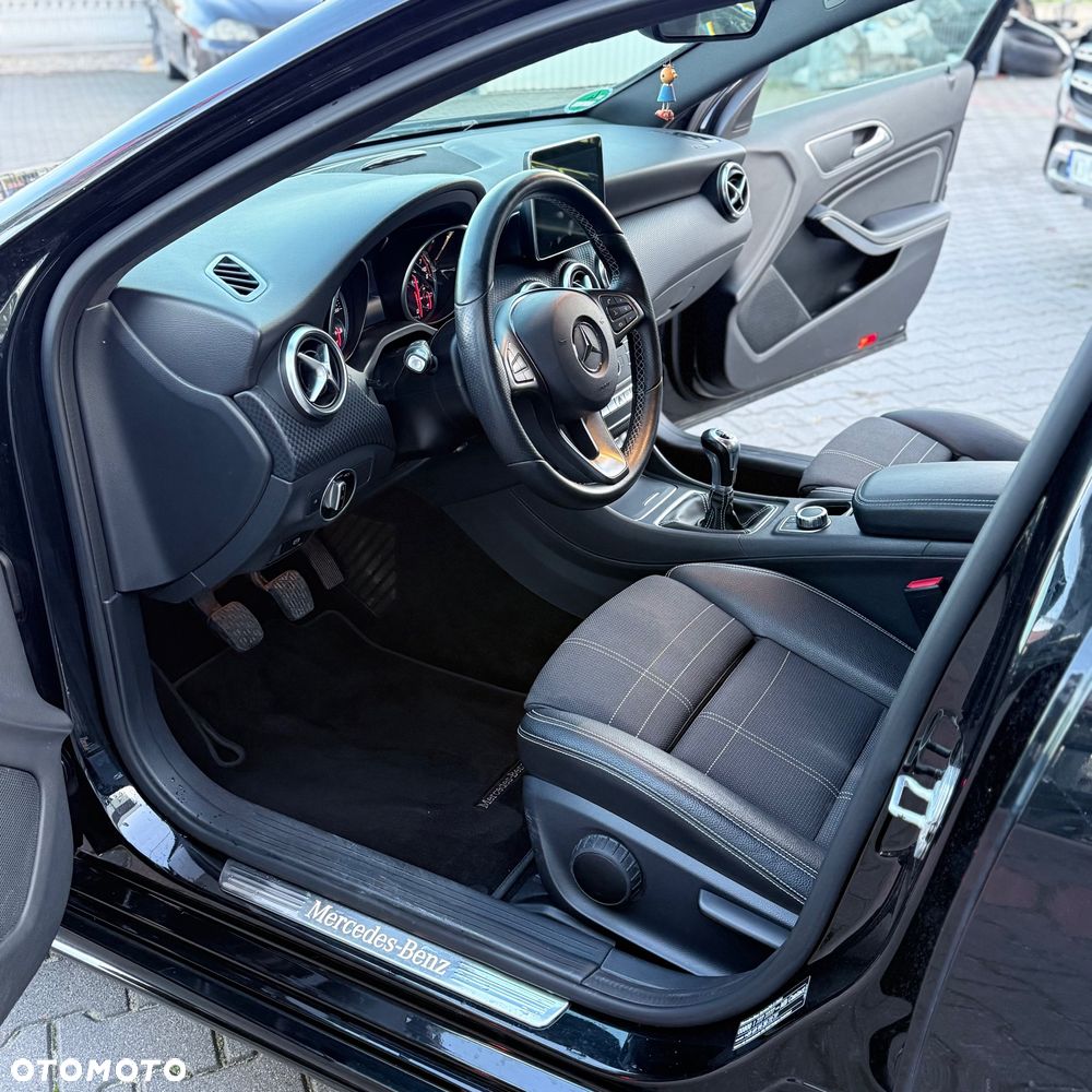 Mercedes-Benz Klasa A 180 (BlueEFFICIENCY) Urban - 7