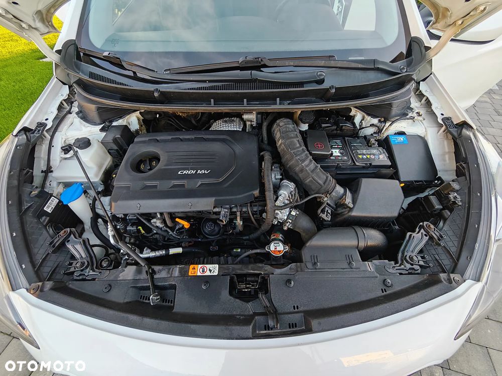 Hyundai i30 1.6 CRDI Trend - 22