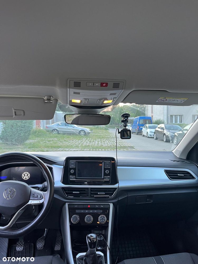 Volkswagen T-Roc - 13