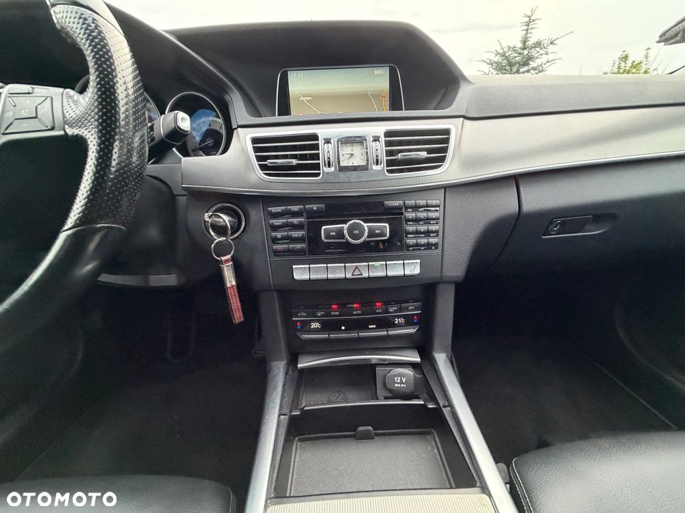 Mercedes-Benz Klasa E 250 7G-TRONIC Avantgarde - 19