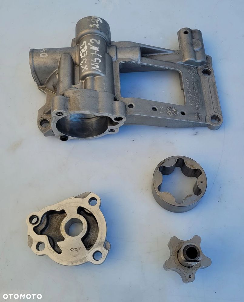 POMPA OLEJU BMW E60 E61 E65 E66 E70 E71 X3 E83 E90 E91 E92 M57N2 7792945 - 1