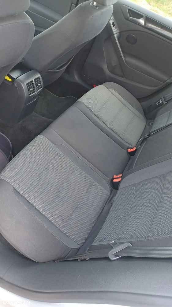 Volkswagen Golf 2.0 TDI Comfortline - 7