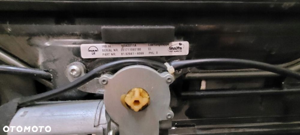 SZYBERDACH MAN TGX TGS 81.62941-6069 - 3