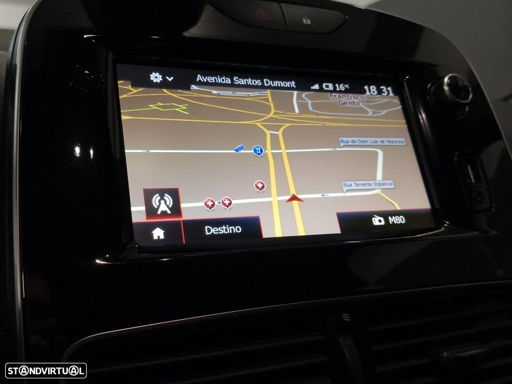 Renault Clio Sport Tourer 0.9 TCE GT Line - 32