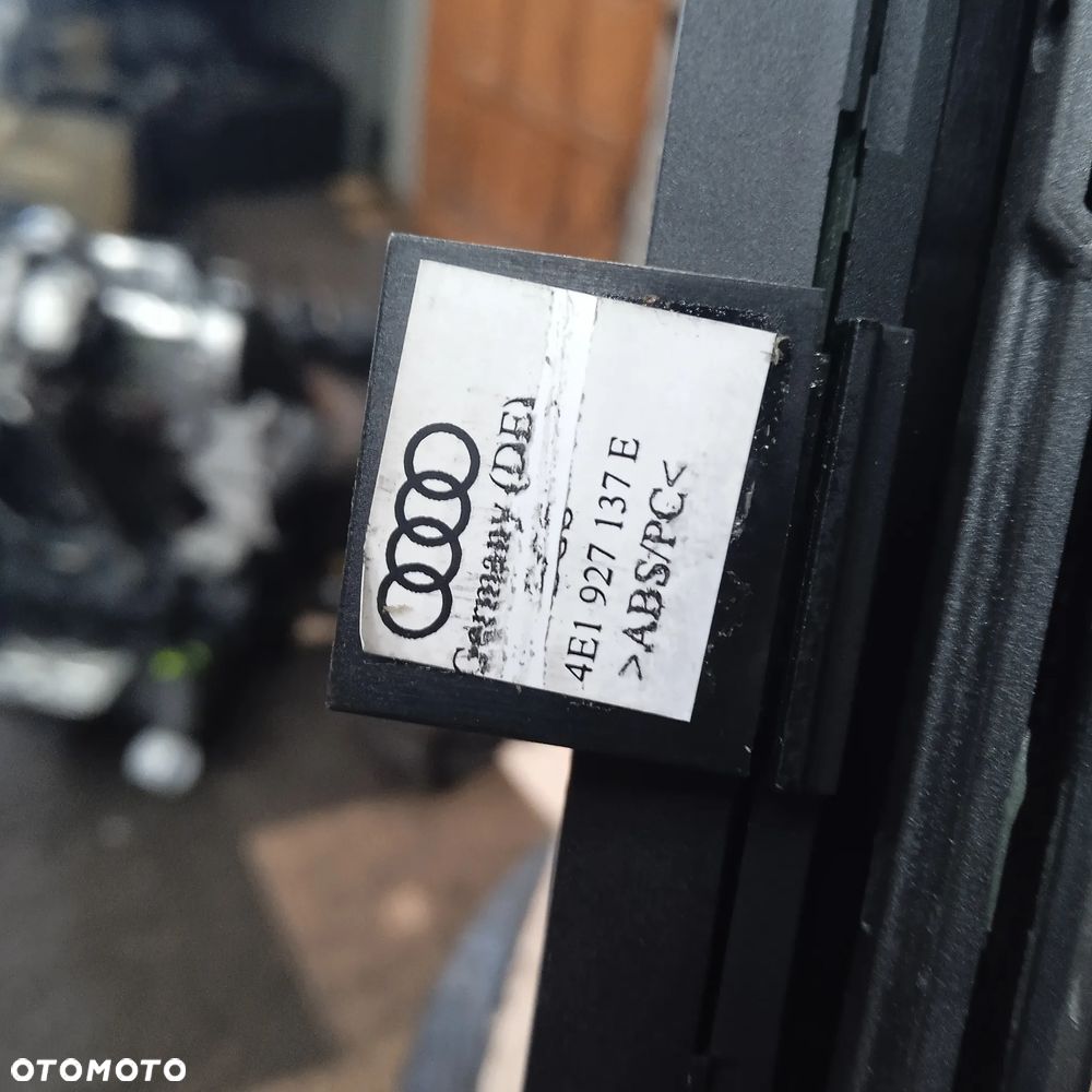 Przełączniki A8 4E1927137E - 4