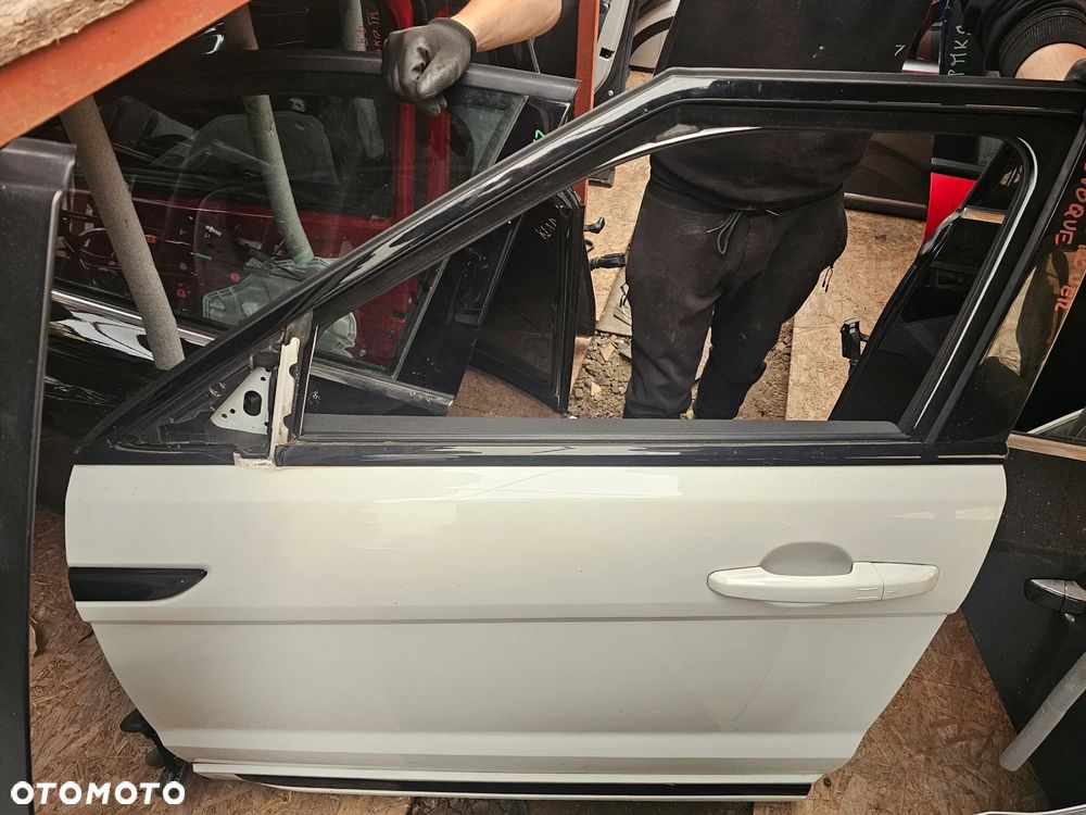 DRZWI LEWA STRONA PRZÓD TYŁ RANGE ROVER EVOQUE - 1