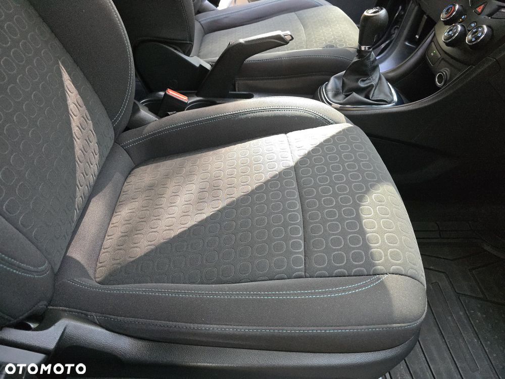 Chevrolet Trax 1.6 LS - 27