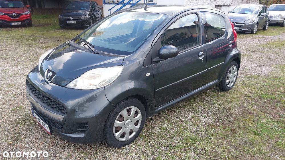 Peugeot 107 - 1