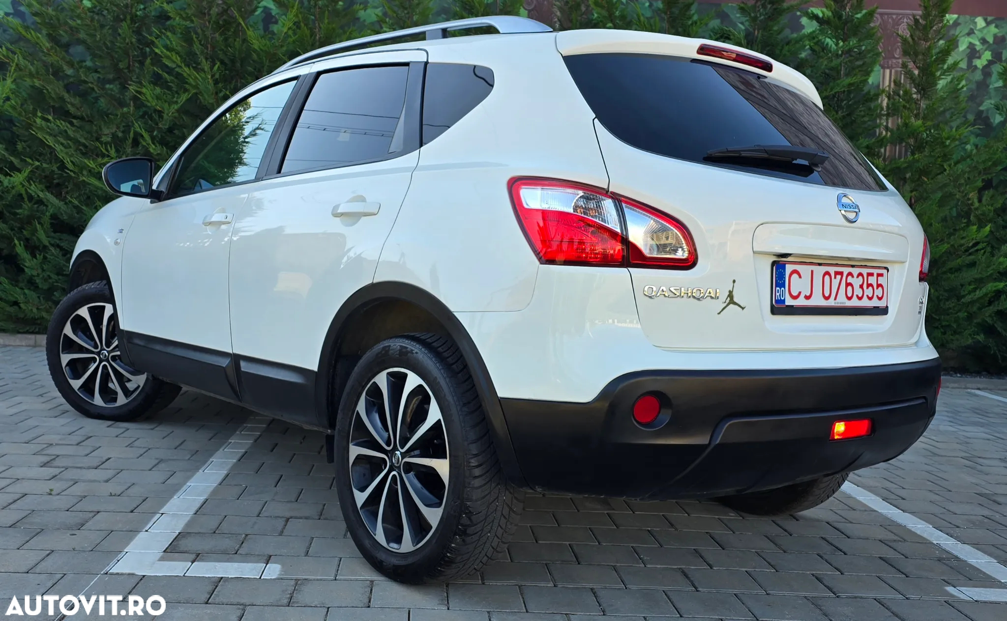 Nissan Qashqai 2.0 dCi DPF 4x4 tekna - 6