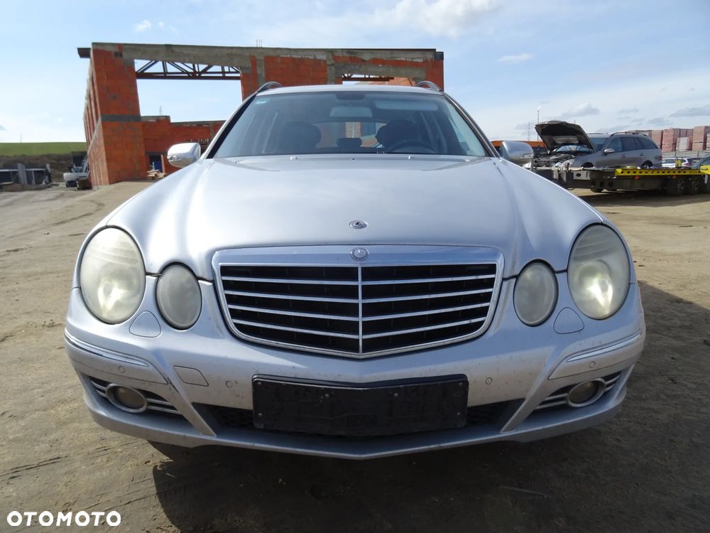 Mercedes E W211 (lakier C775) maska zderzak błotnik zderzak konsola klapa lampy części - 10
