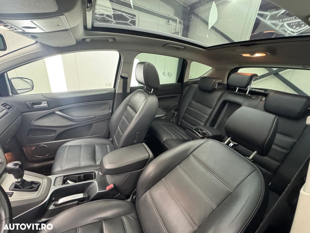 Ford Kuga 2.0 TDCi 4x4 Aut. Titanium - 24