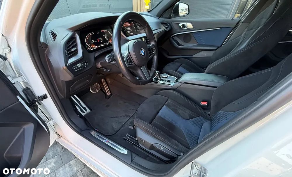 BMW Seria 1 118i M Sport - 11