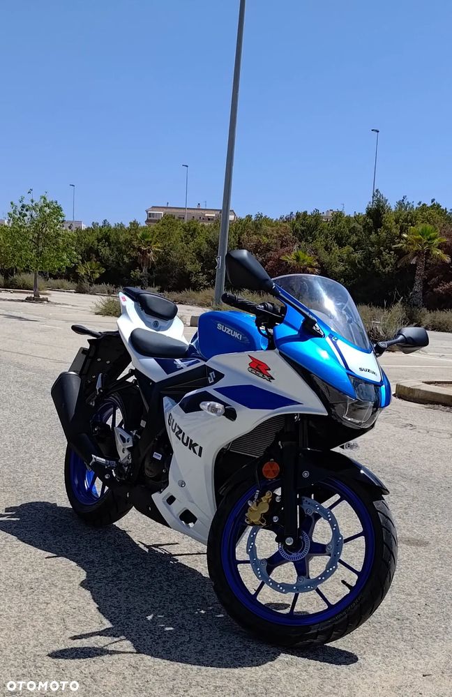 Suzuki GSX-R - 8