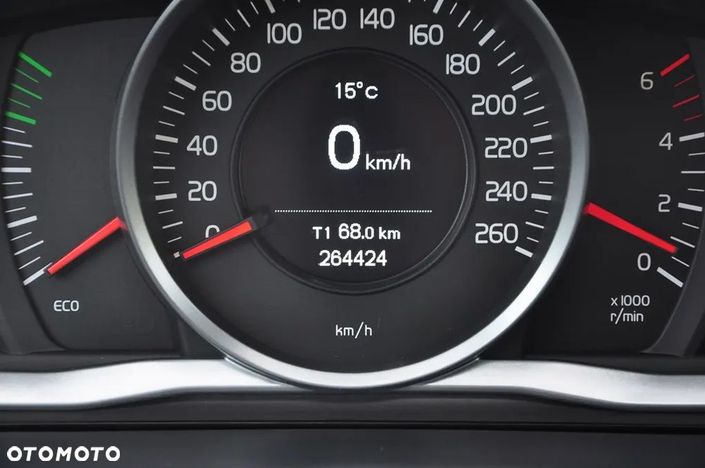 Volvo V60 D3 Geartronic Summum - 38