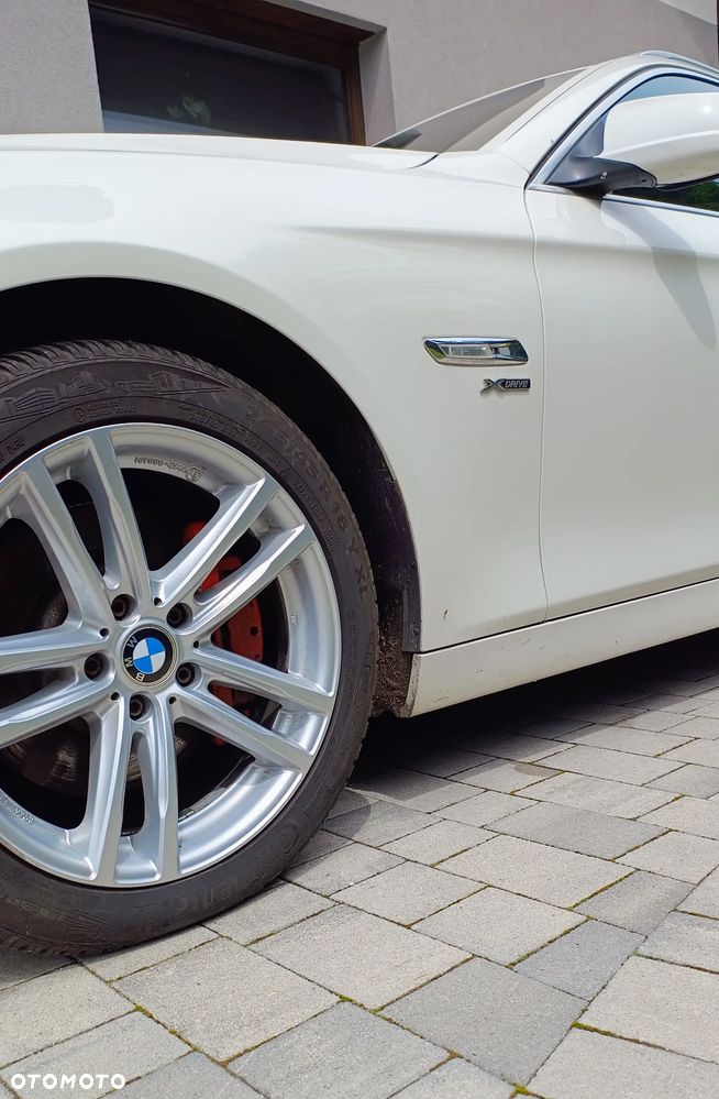 BMW Seria 5 530d xDrive Modern Line - 9