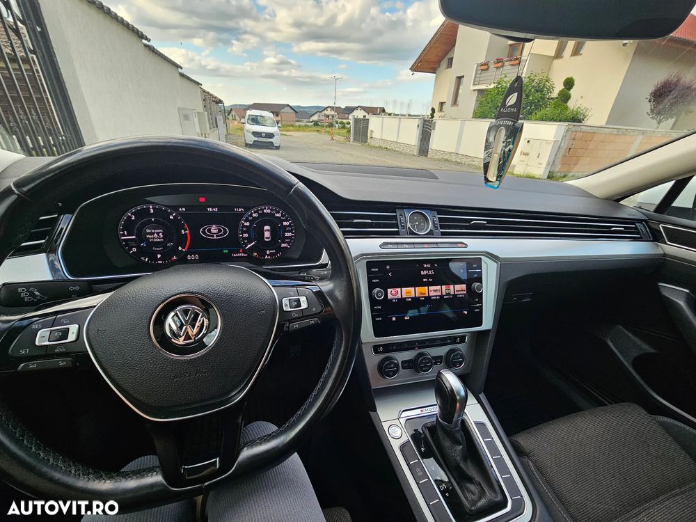 Volkswagen Passat 2.0 TDI DSG Comfortline - 6