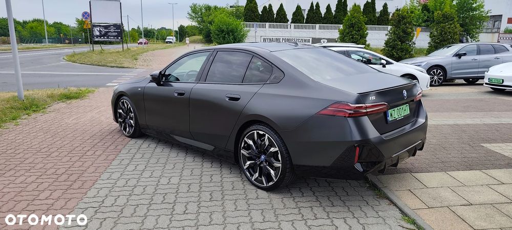 BMW i5 83.9kWh M60 xDrive - 5
