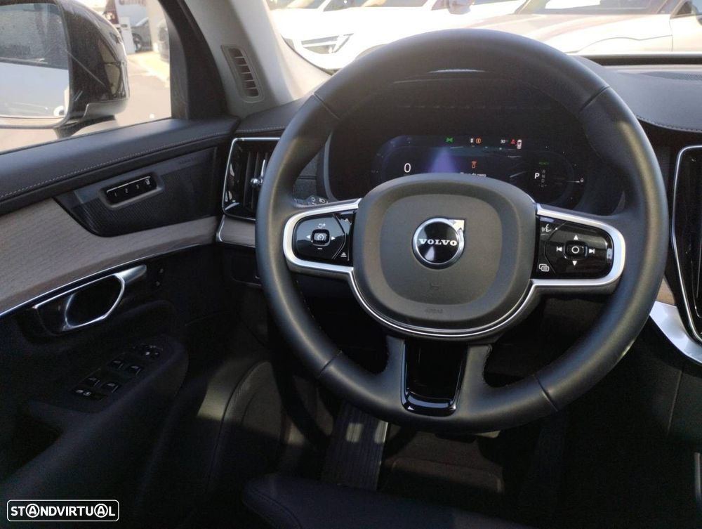 Volvo XC 90 2.0 T8 PHEV Plus Dark AWD - 3