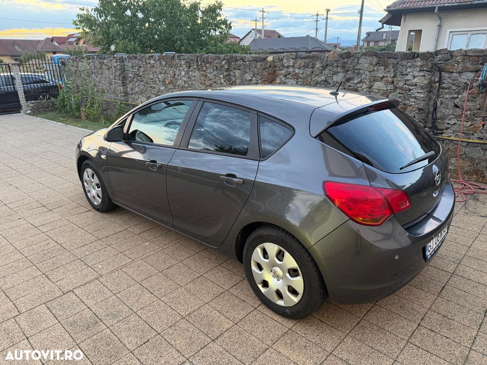 Opel Astra 1.3 CDTI DPF Active - 2