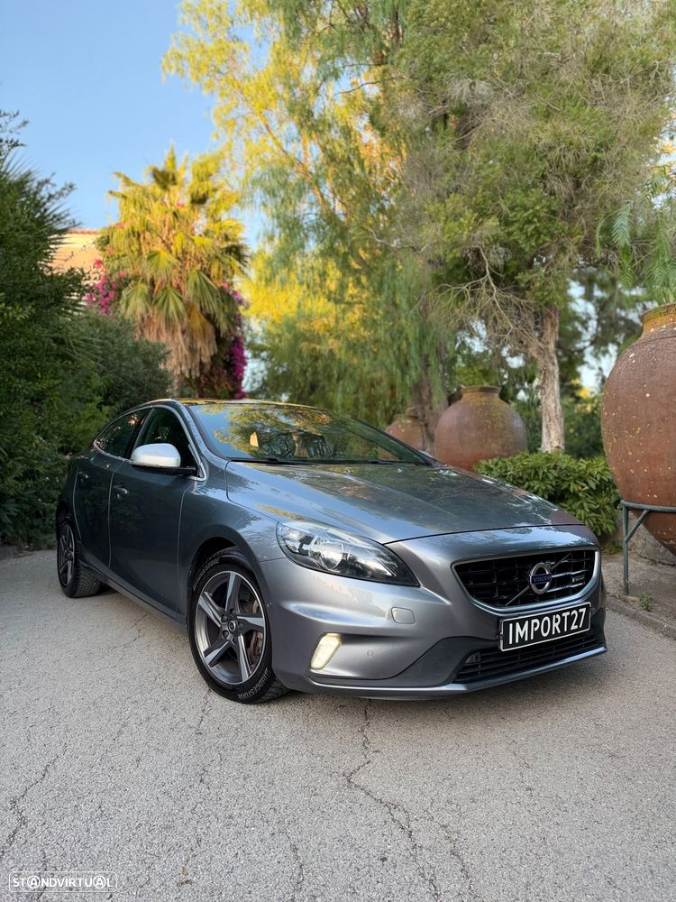 Volvo V40