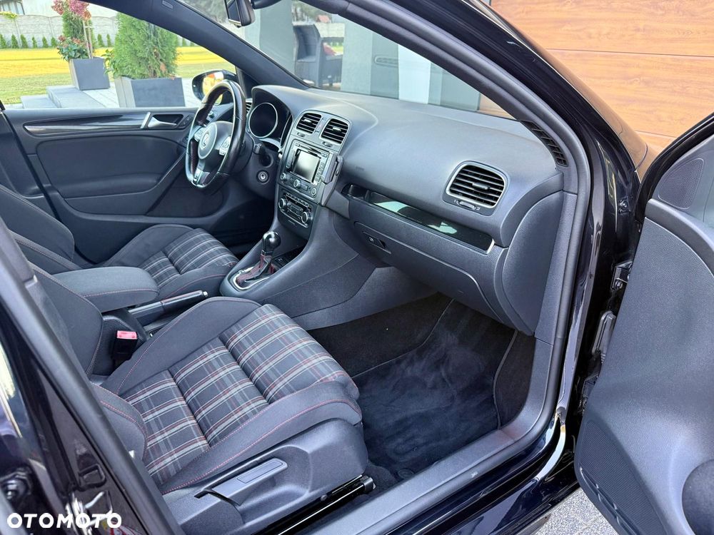 Volkswagen Golf 2.0 GTI DSG - 20