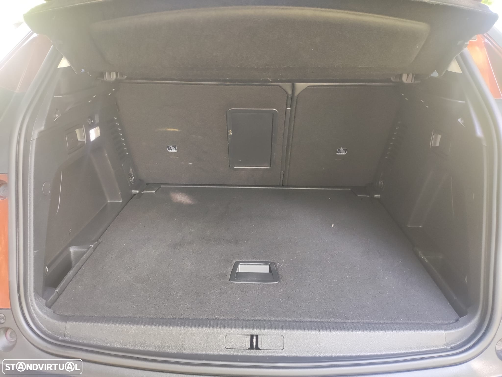 Peugeot 3008 1.5 BlueHDi Allure EAT8 - 18