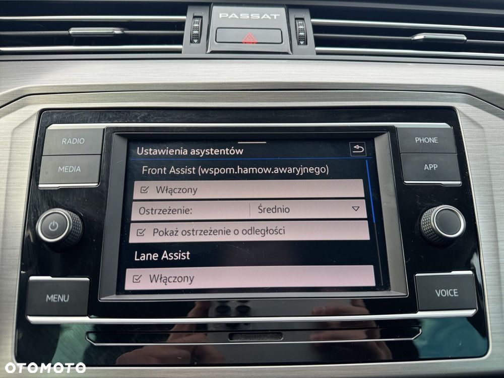 Volkswagen Passat Variant 1.5 TSI EVO Essence - 18