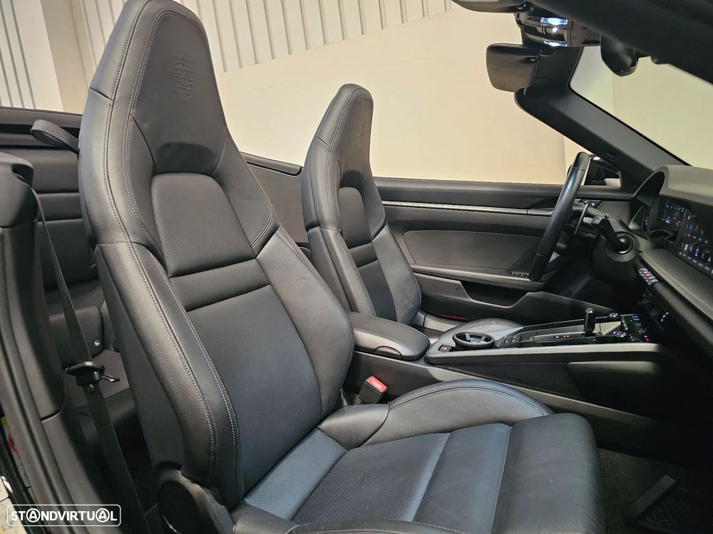 Porsche 911 (992) Carrera PDK - 38