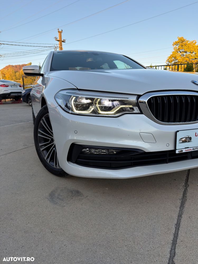 BMW Seria 5 520d xDrive AT - 34