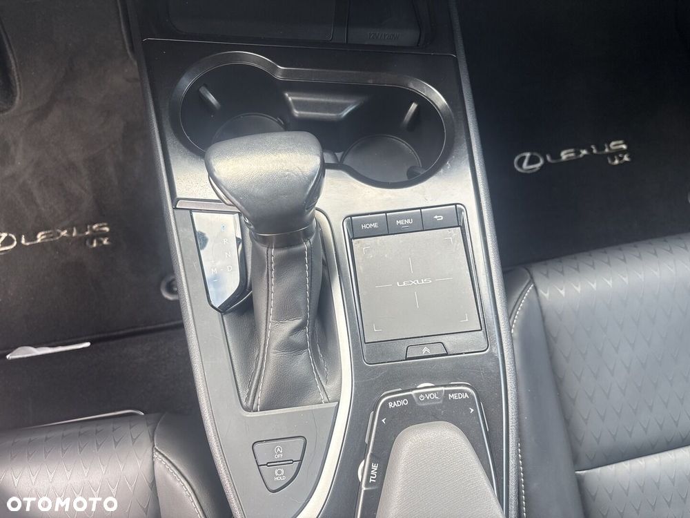 Lexus UX 200 GPF F Impression 2WD - 17