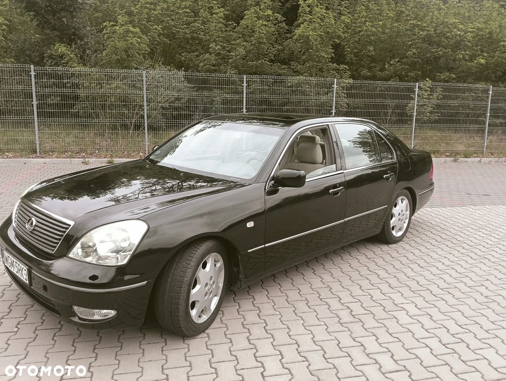 Lexus LS Standard - 16