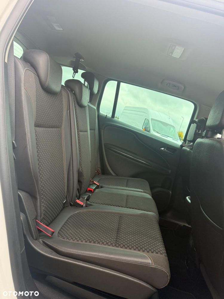 Opel Zafira Tourer 2.0 CDTI ecoFLEX Start/Stop Business Edition - 16