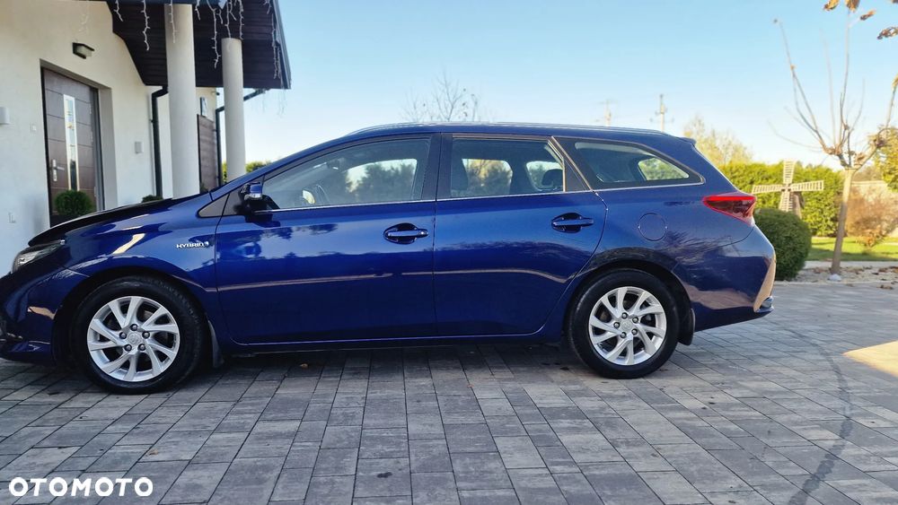 Toyota Auris 2018 photo 3