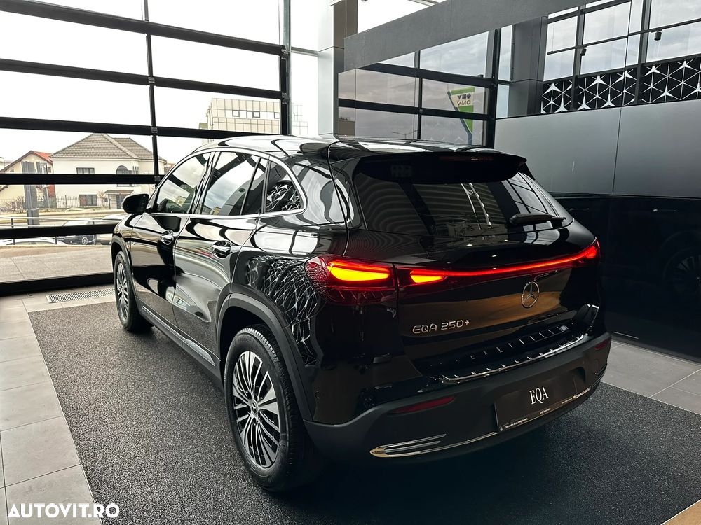 Mercedes-Benz EQA 250+ - 5