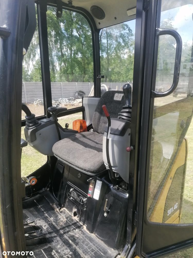 Caterpillar 301.4 - 4