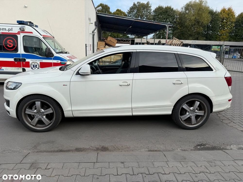 Audi Q7 2008 photo 4