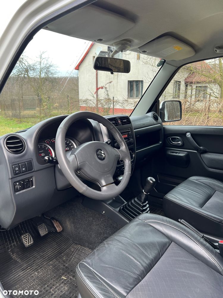 Suzuki Jimny 1.3 JX / Club - 14