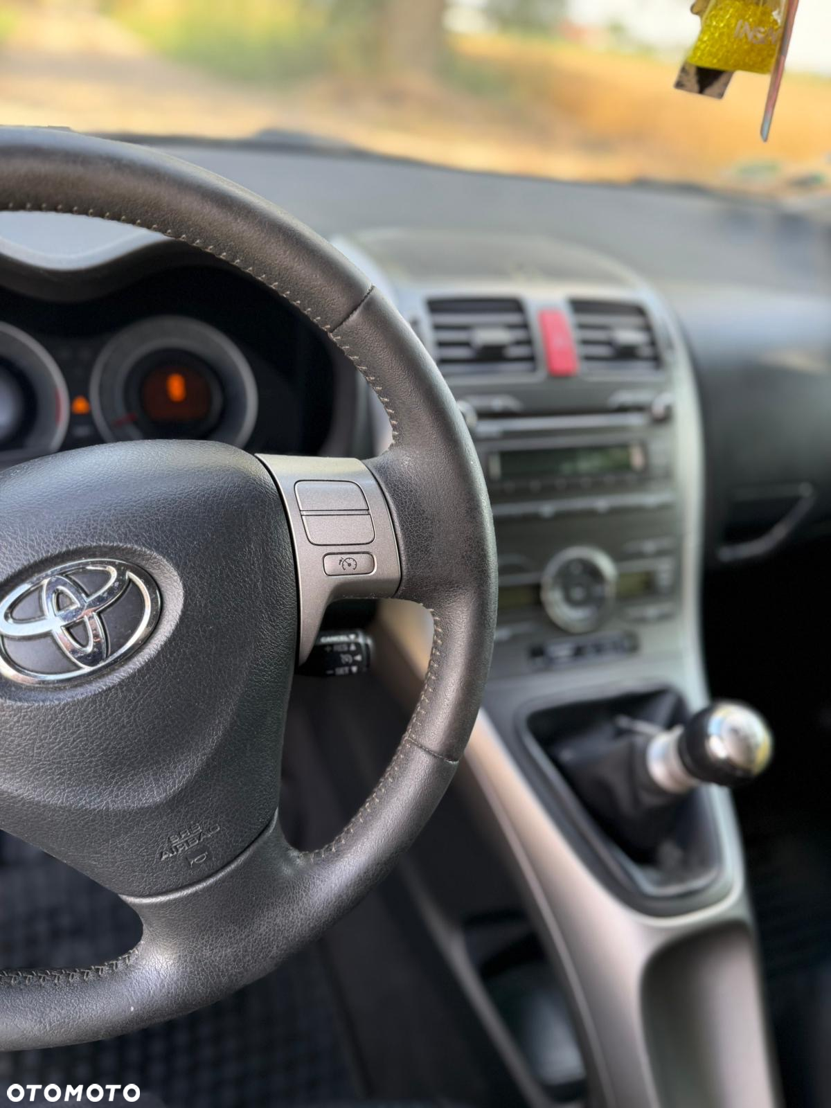 Toyota Auris 2.0 D-4D Premium - 11