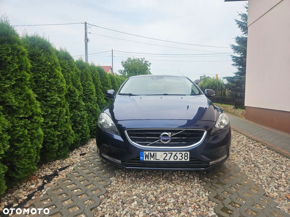 Volvo V40 D2 Momentum - 2