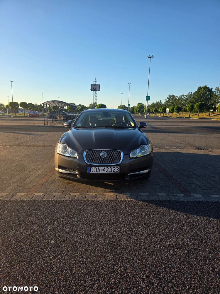 Jaguar XF 3.0 V6 D Premium Luxury - 1