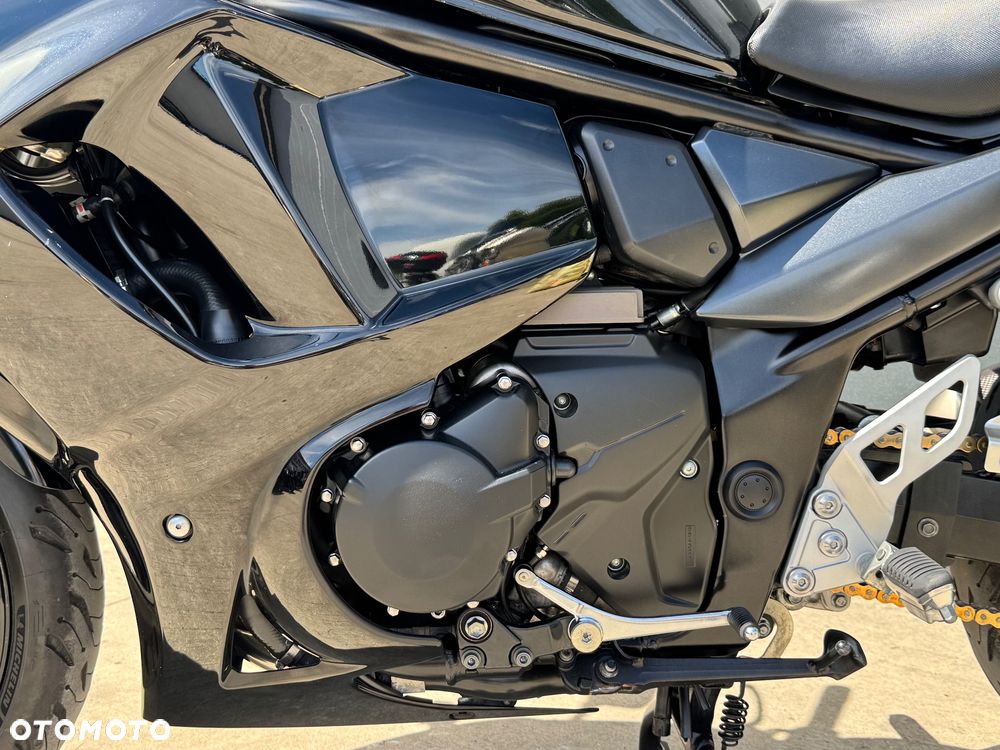 Suzuki GSX - 39