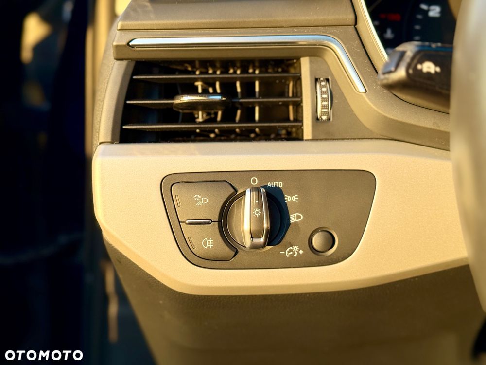 Audi A4 Avant 40 TDI S tronic - 7